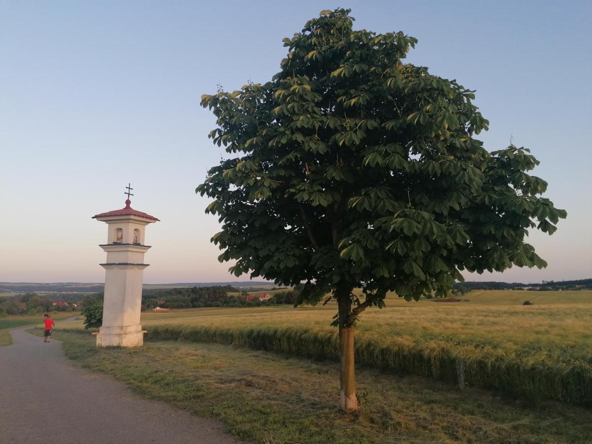 Vavrinec  Chaloupka U Montyhoヴィラ エクステリア 写真